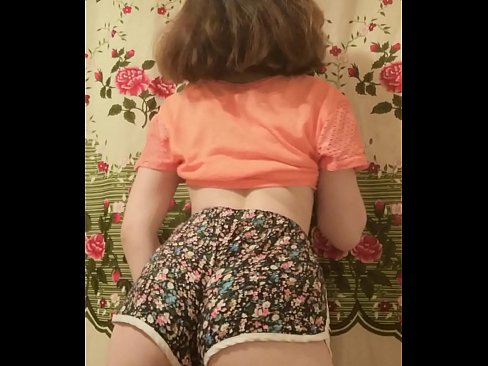 ❤️ Секси младо бебе кое ги соблекува шорцевите пред камера Дурли на mk.pornpictureshq.ru